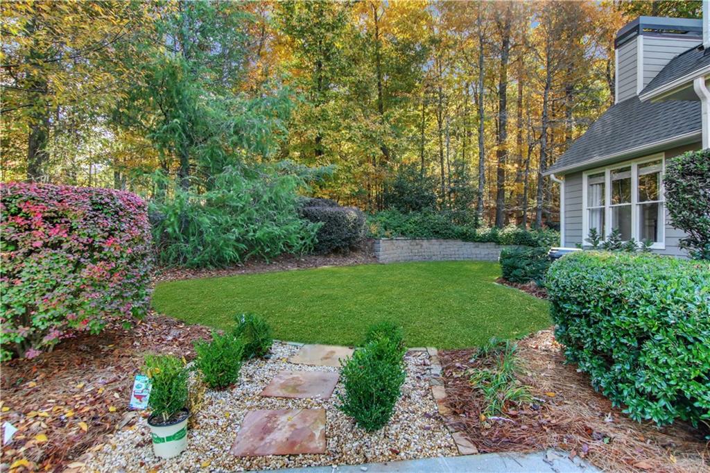 Woodbridge at Hamilton Lake - Residential