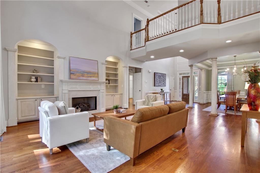 Woodbridge at Hamilton Lake - Residential