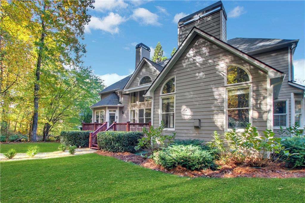 Woodbridge at Hamilton Lake - Residential