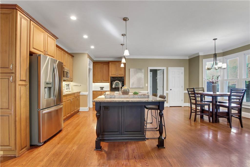 Woodbridge at Hamilton Lake - Residential