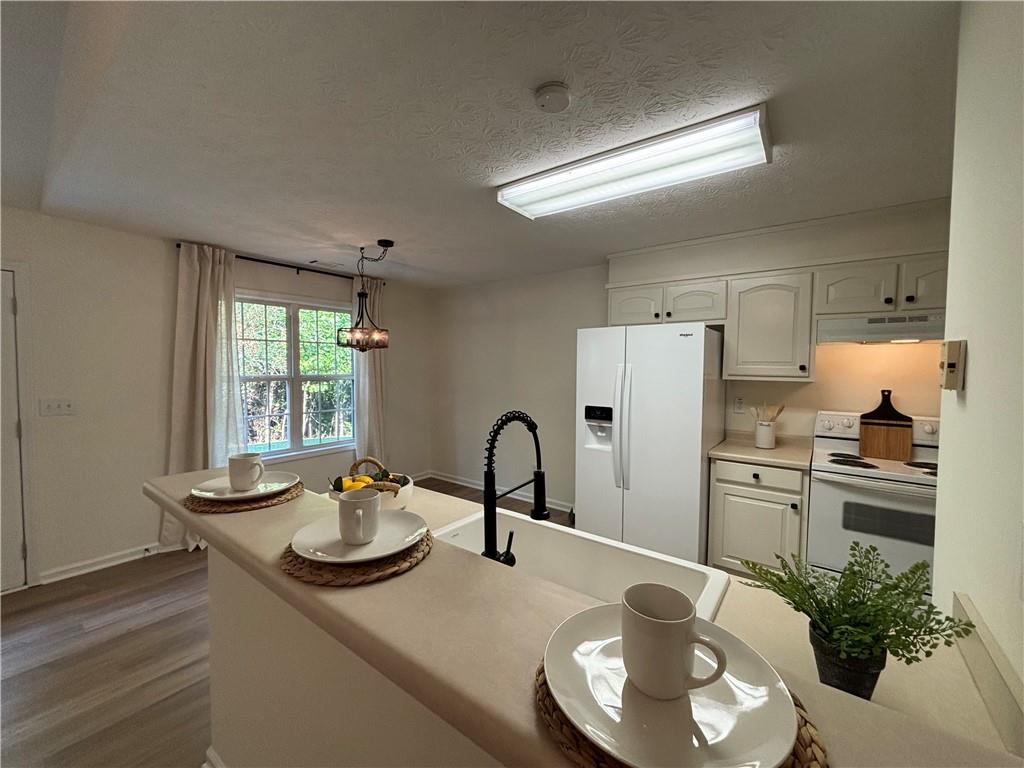 The Hills at Mountain View - Residential