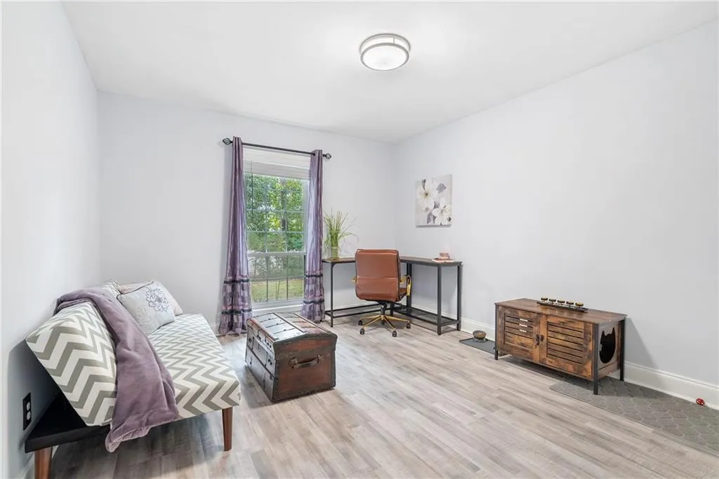 Sandy Springs, Georgia 30328, United States, 3 Bedrooms Bedrooms, ,2 BathroomsBathrooms,Residential,Active,4960