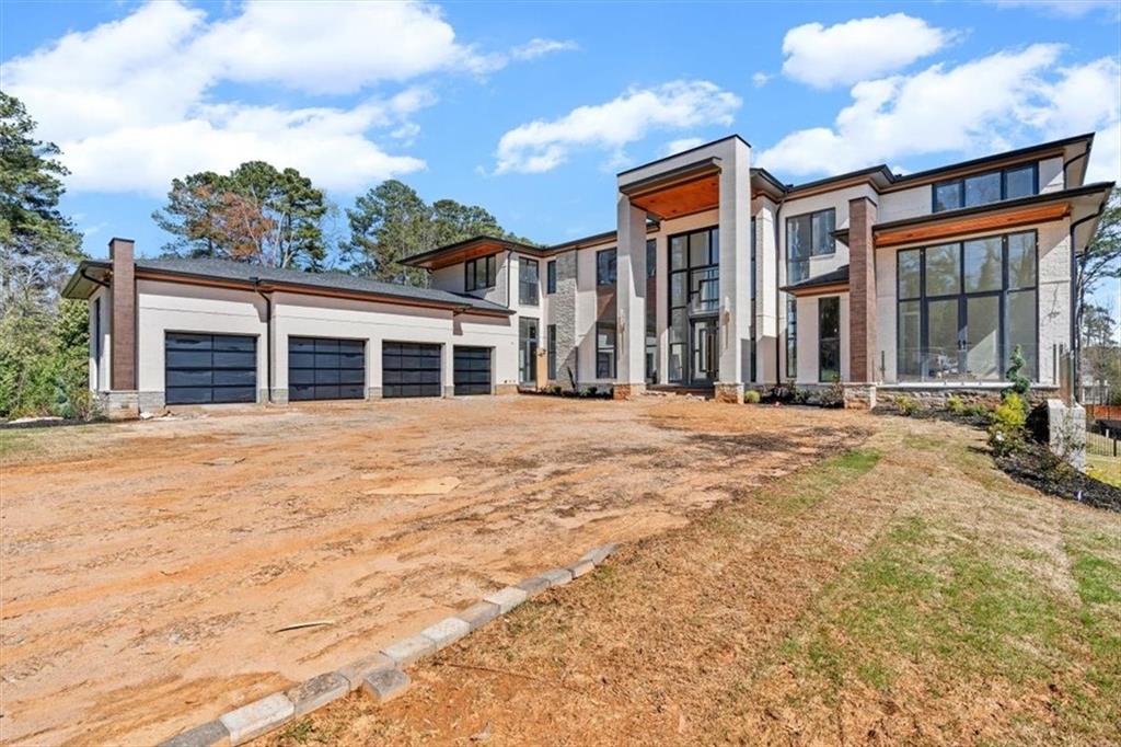 124 Woodlawn Drive NE