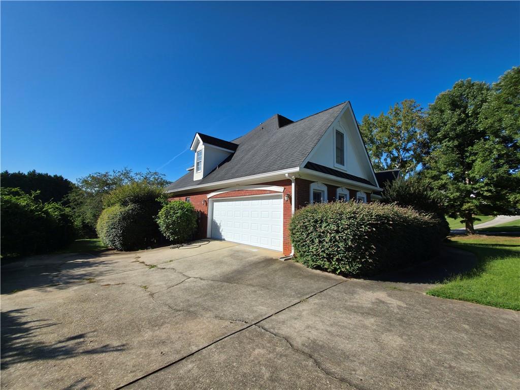 500 Thoreau Lane