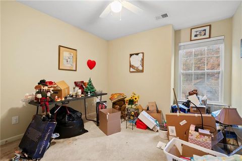 A home in Adairsville