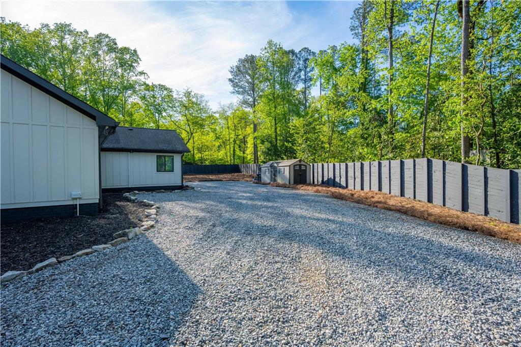 295 Hollyberry Drive, Roswell, Georgia image 23