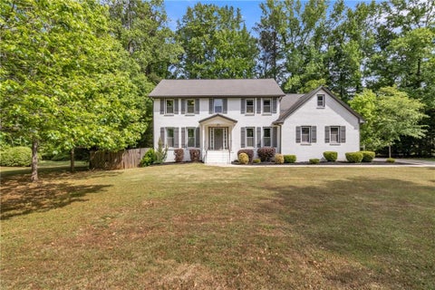 Homes For Sale - 135 London Berry Court<br/> Fayette County, Tyrone, GA 30290