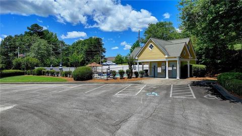 A home in Dacula