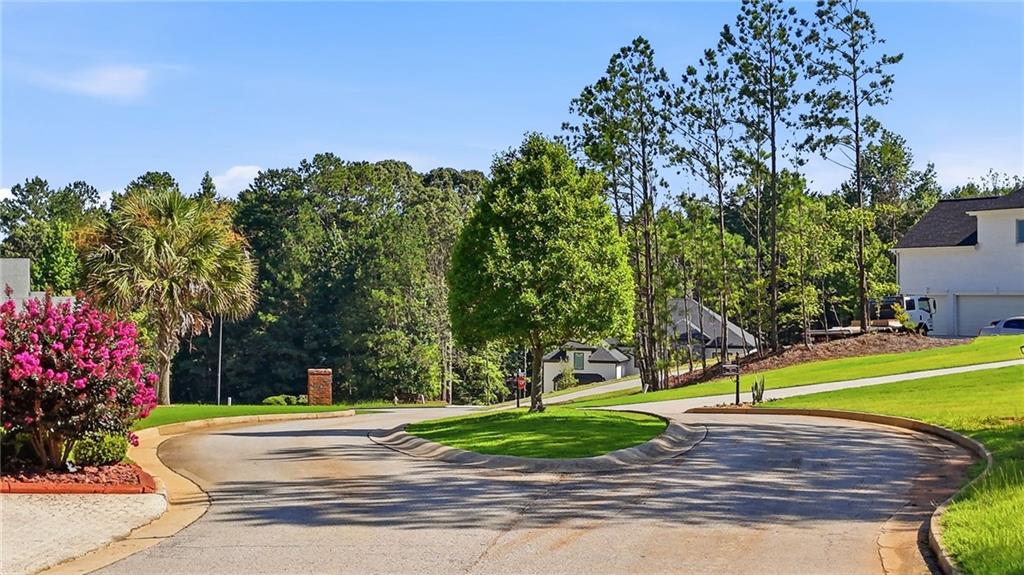2067 Fontainbleau Drive