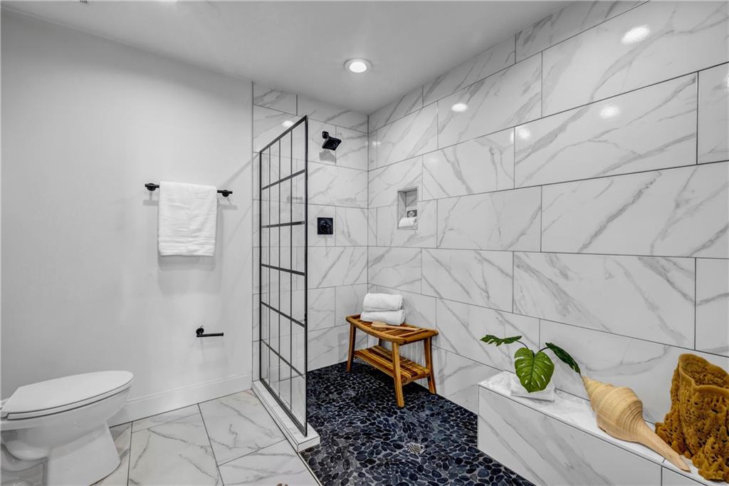3180 Mathieson Drive 703