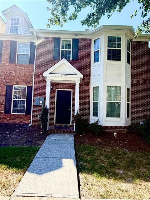 Townhouse For Rent - 4719 Liberty Square Drive<br/> Cobb County, Acworth, GA 30101