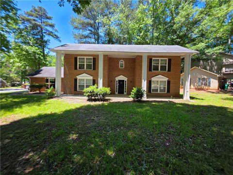 Homes For Sale - 1075 To Lani Dr Dr<br/> Dekalb County, Stone Mountain, GA 30083