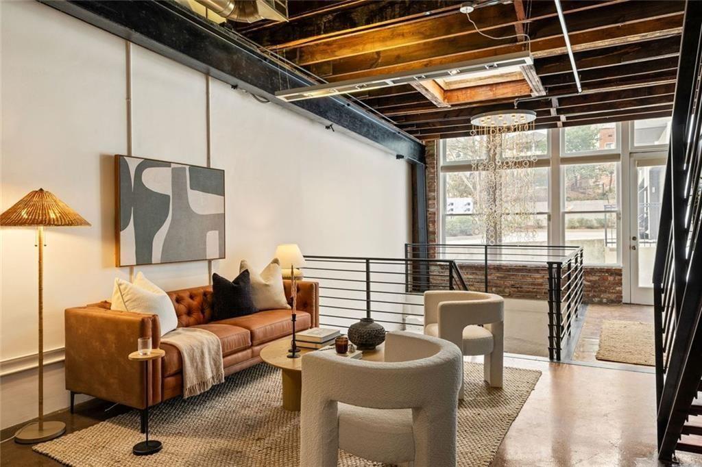 675 Greenwood Avenue NE 109