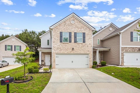 Townhouse For Sale - 1049 Valley Rock Drive<br/> Lithonia, GA 30058
