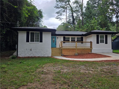 Homes For Sale - 3340 Pinehill Drive<br/> Dekalb County, Decatur, GA 30032