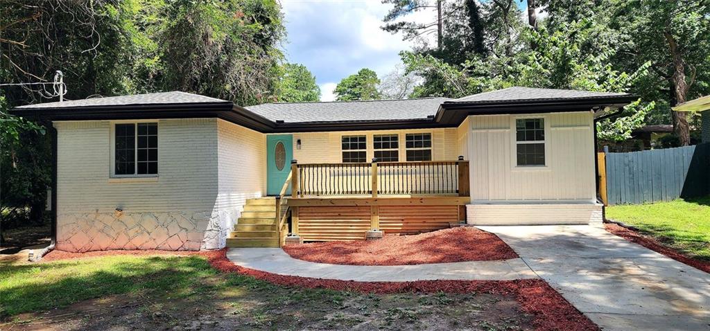 Photo 1 of 44 — 3340 Pinehill Drive, Decatur, GA 30032