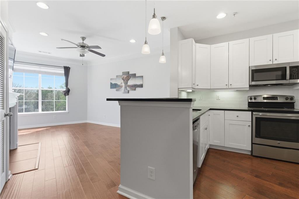 10 Perimeter Summit Boulevard NE 4443