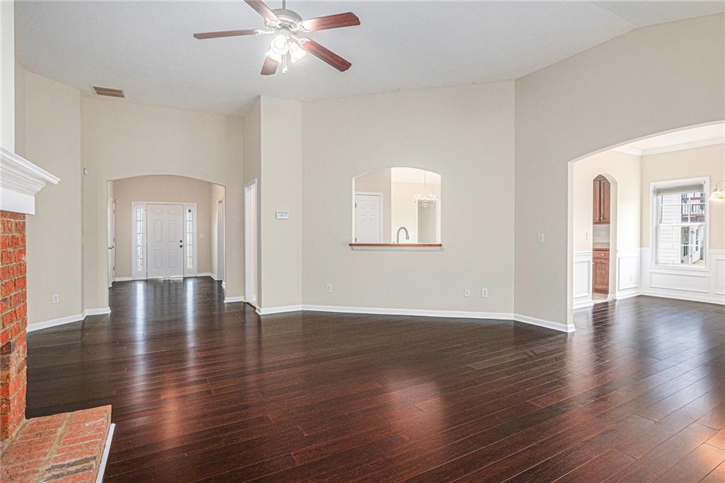 814 Coosawilla Way, Winder, Georgia image 3