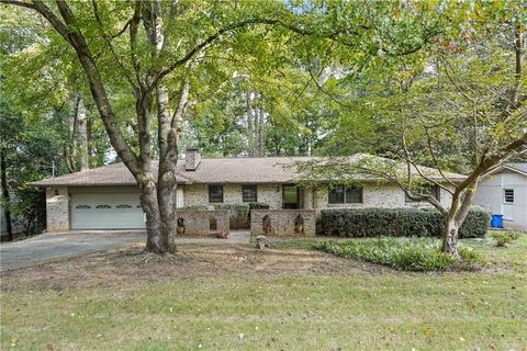 3288 N Embry Circle Atlanta GA 30341