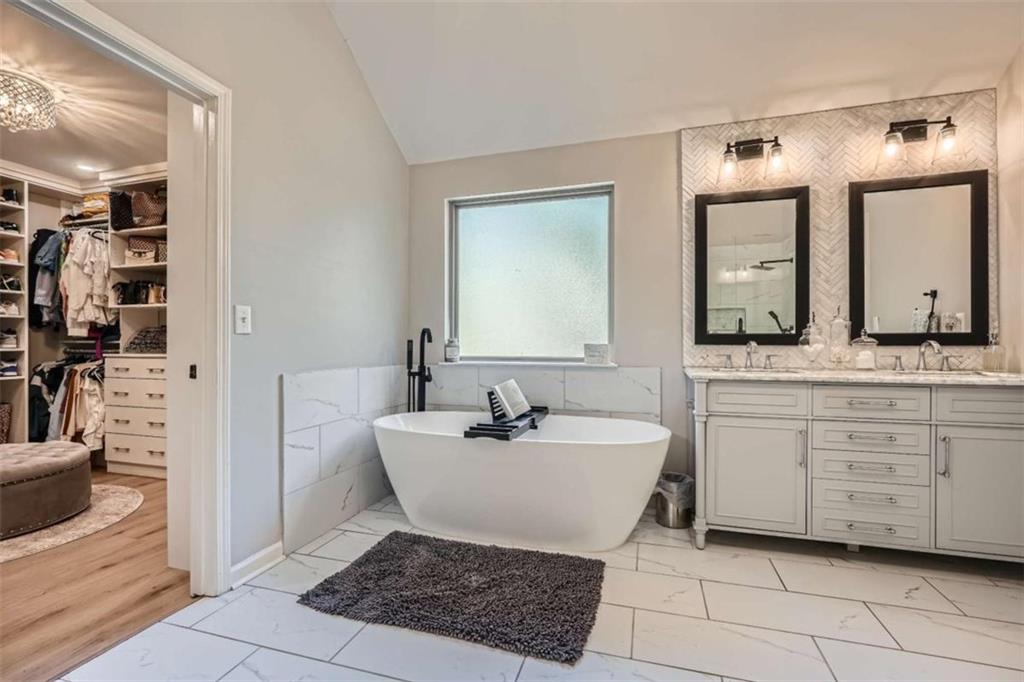 5285 Rosewood Place