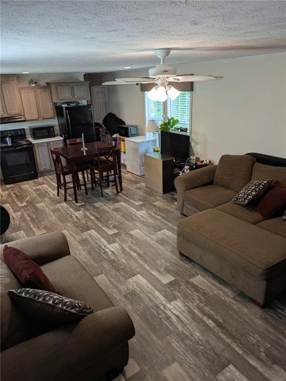 255 Greenview Circle