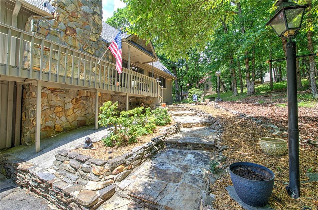 1467 Little Hendricks Mountain Road