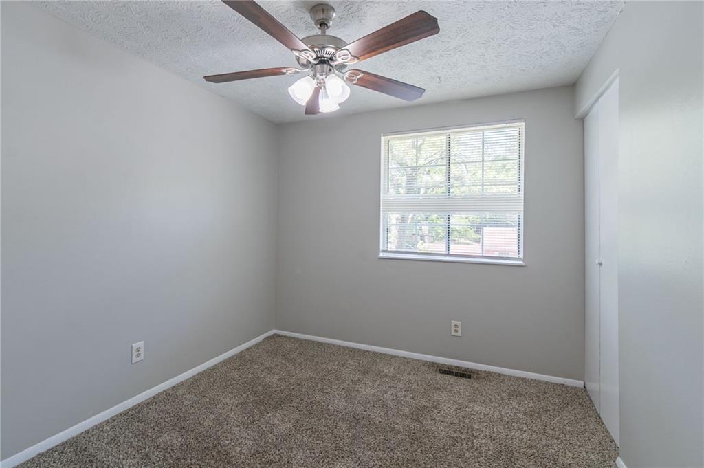 2092 Countydown Lane, Stone Mountain, Georgia image 12