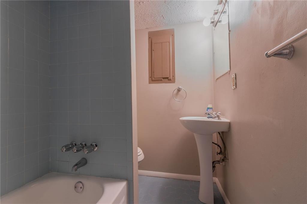 2092 Countydown Lane, Stone Mountain, Georgia image 24