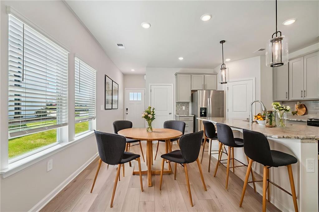 2121 Avalon Ridge