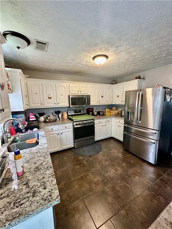 443 Windsong Lane