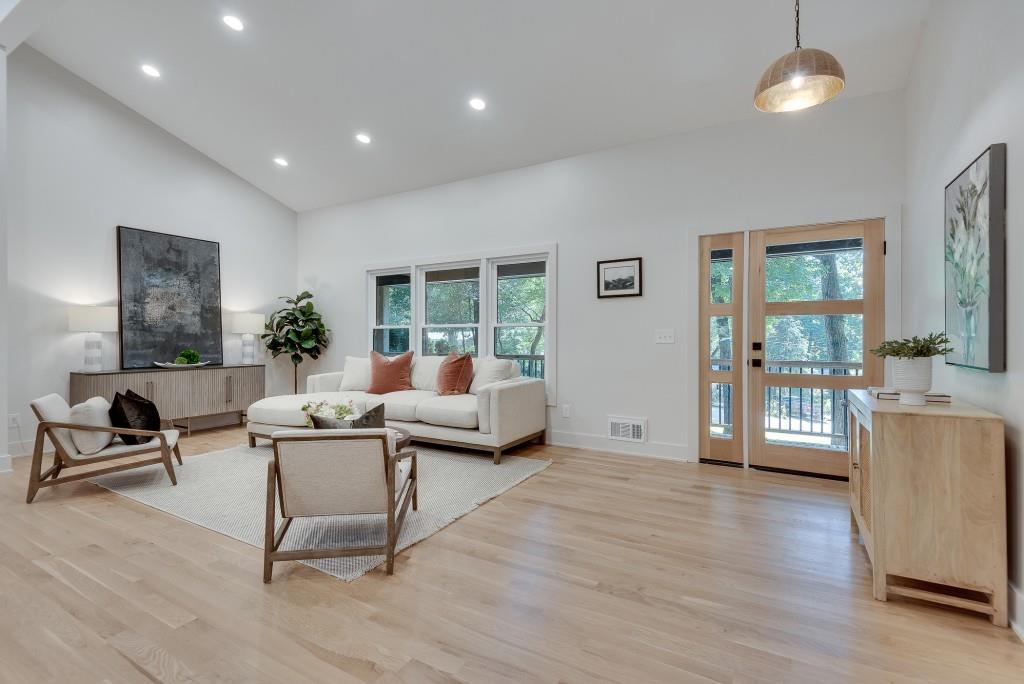 1399 Vista Leaf Drive