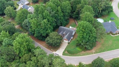 A home in Flowery Branch