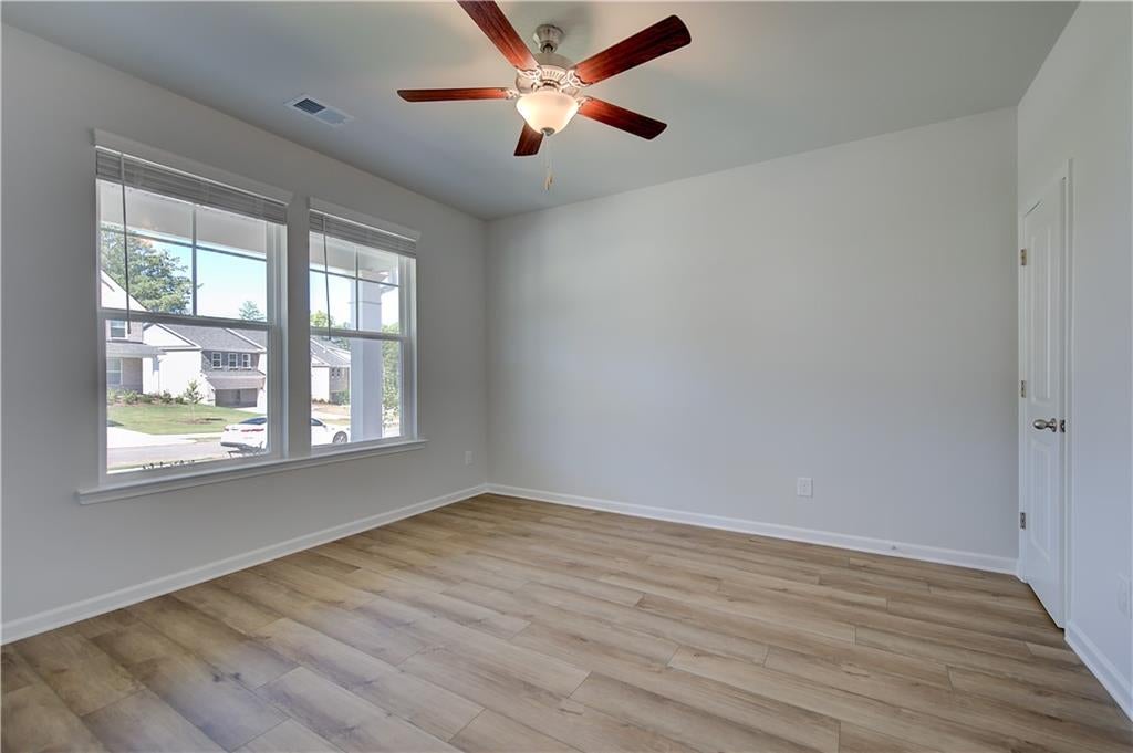 172 Dalston Cove