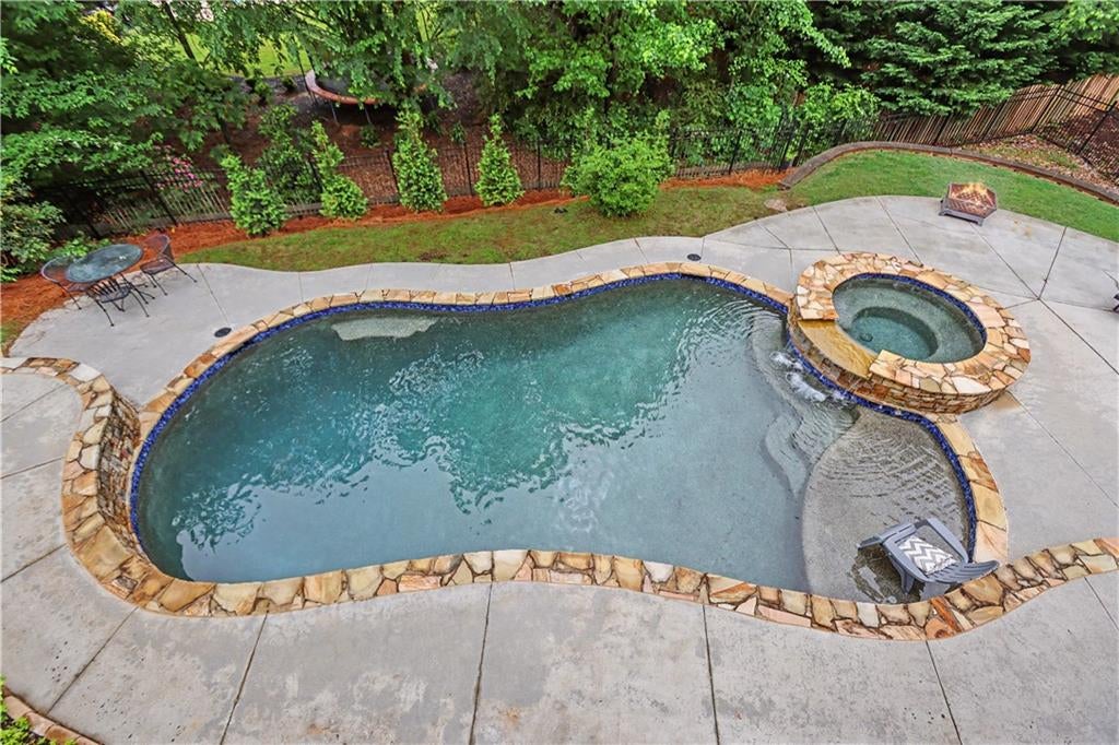 2192 Floral Ridge Drive