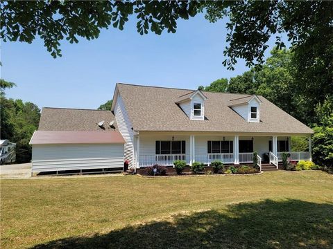 Homes For Sale - 4198 Sardis Church Road<br/> Buford, GA 30519