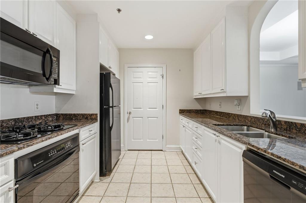 1735 Peachtree Street NE 304