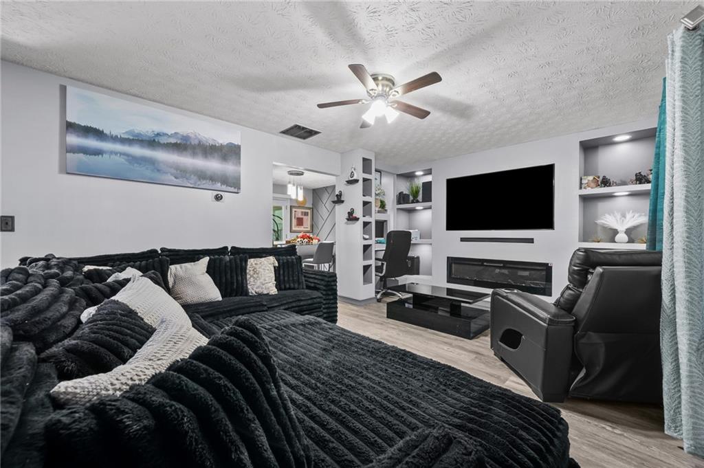 40 Benjamin Point