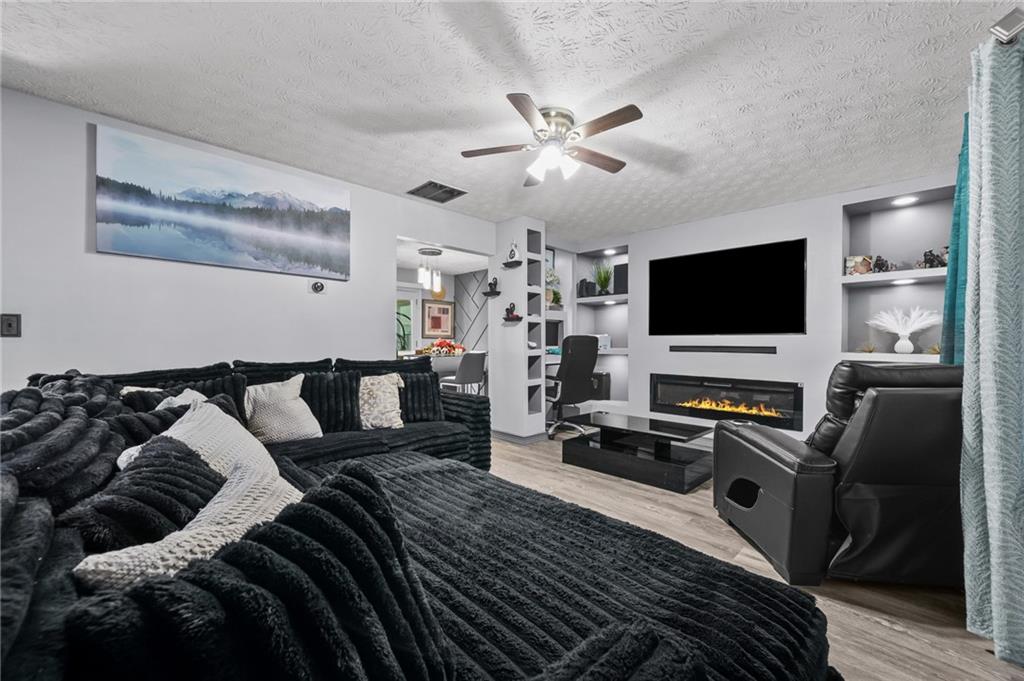 40 Benjamin Point