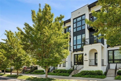 Townhouse For Sale - 2528 Appleden Place<br/> Brookhaven, GA 30319