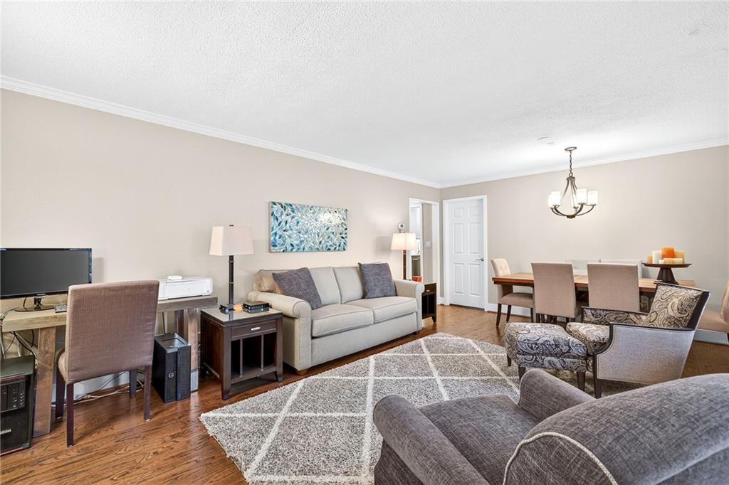 300 Peachtree Street NE G2