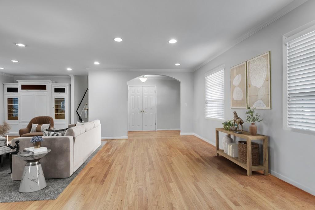 1440 Diamond Head Circle