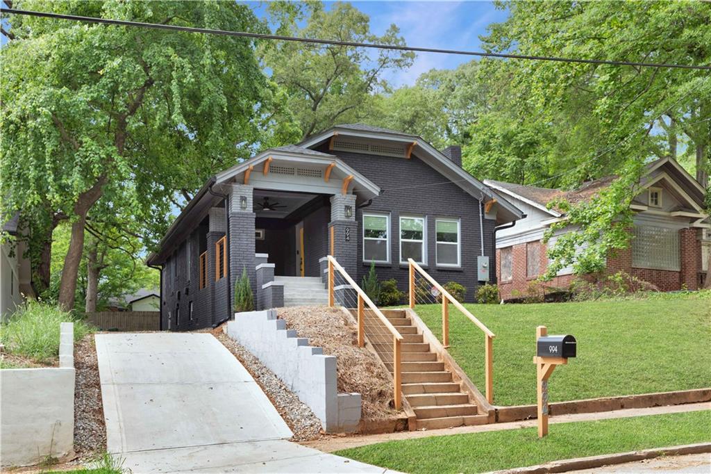 994 Byron Drive SW