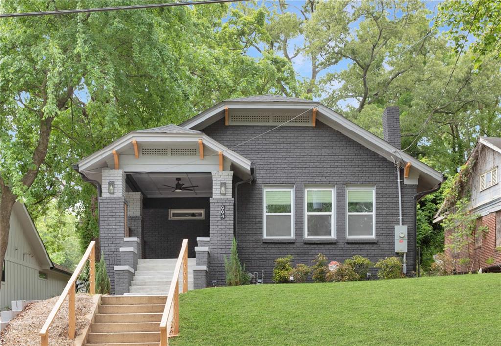 994 Byron Drive, Atlanta, Georgia image 1