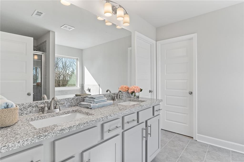 7352 Rocklin Lane, Flowery Branch, Georgia image 26
