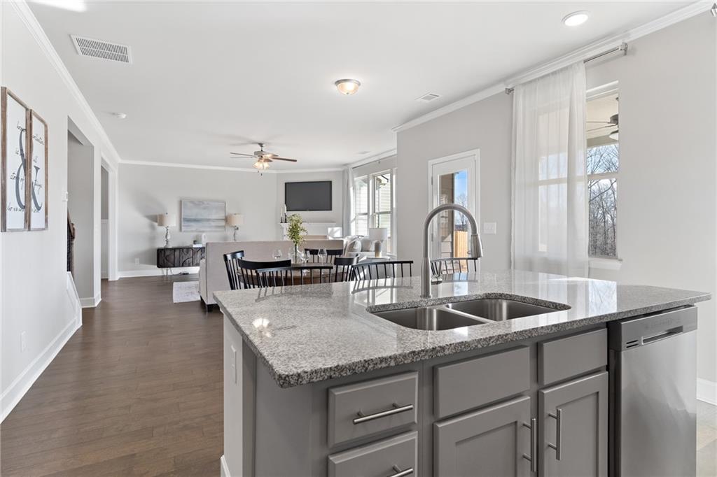 7352 Rocklin Lane, Flowery Branch, Georgia image 18
