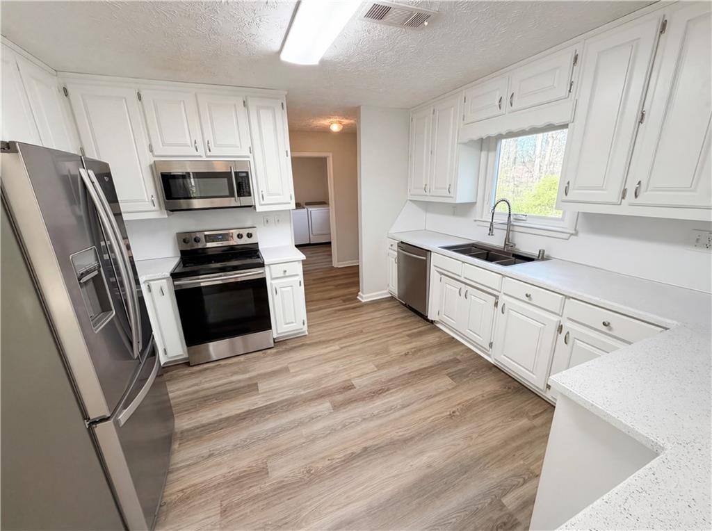 1965 Deer Creek Trail