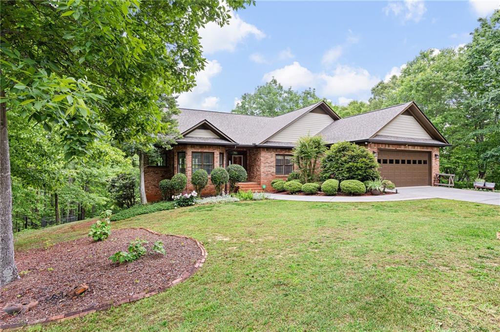 101 Sunset Drive SE