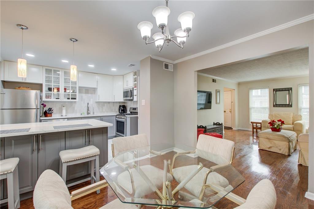 10 Market Square Place NW