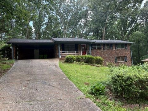Homes For Sale - 5835 S Bear Drive<br/> Douglasville, GA 30135