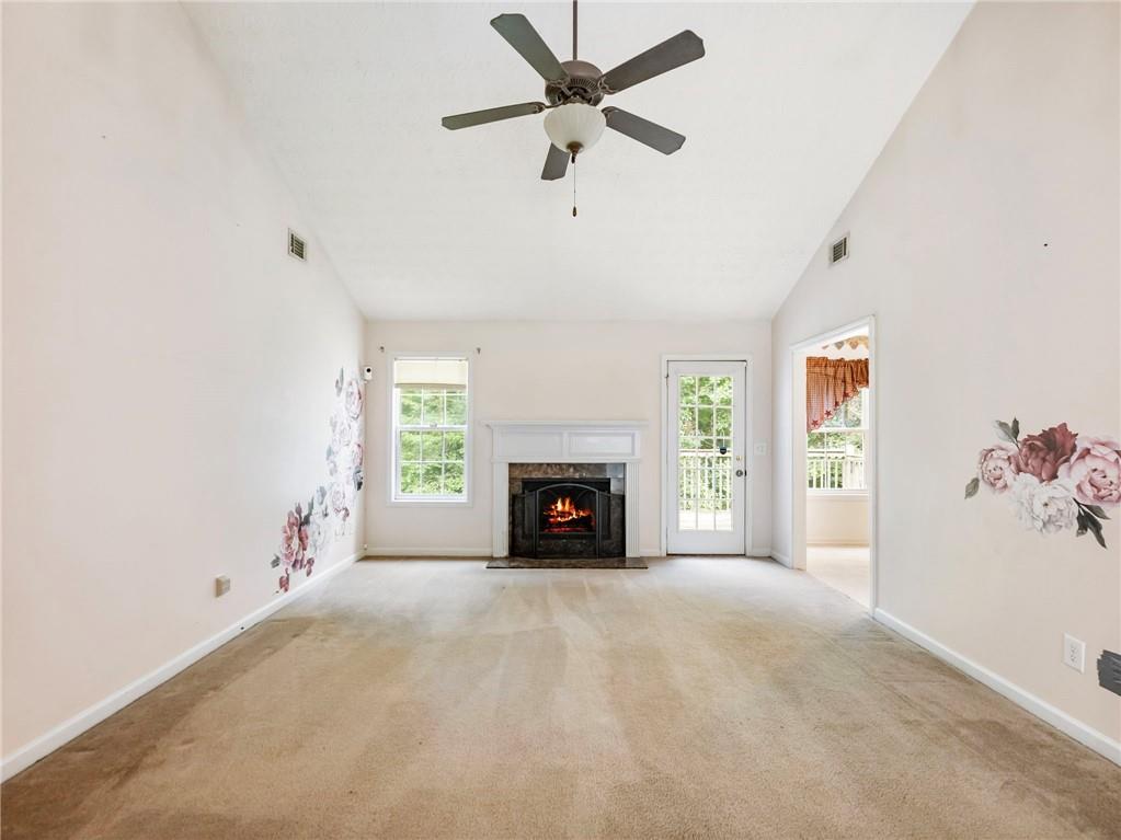 212 Cobblestone Lane